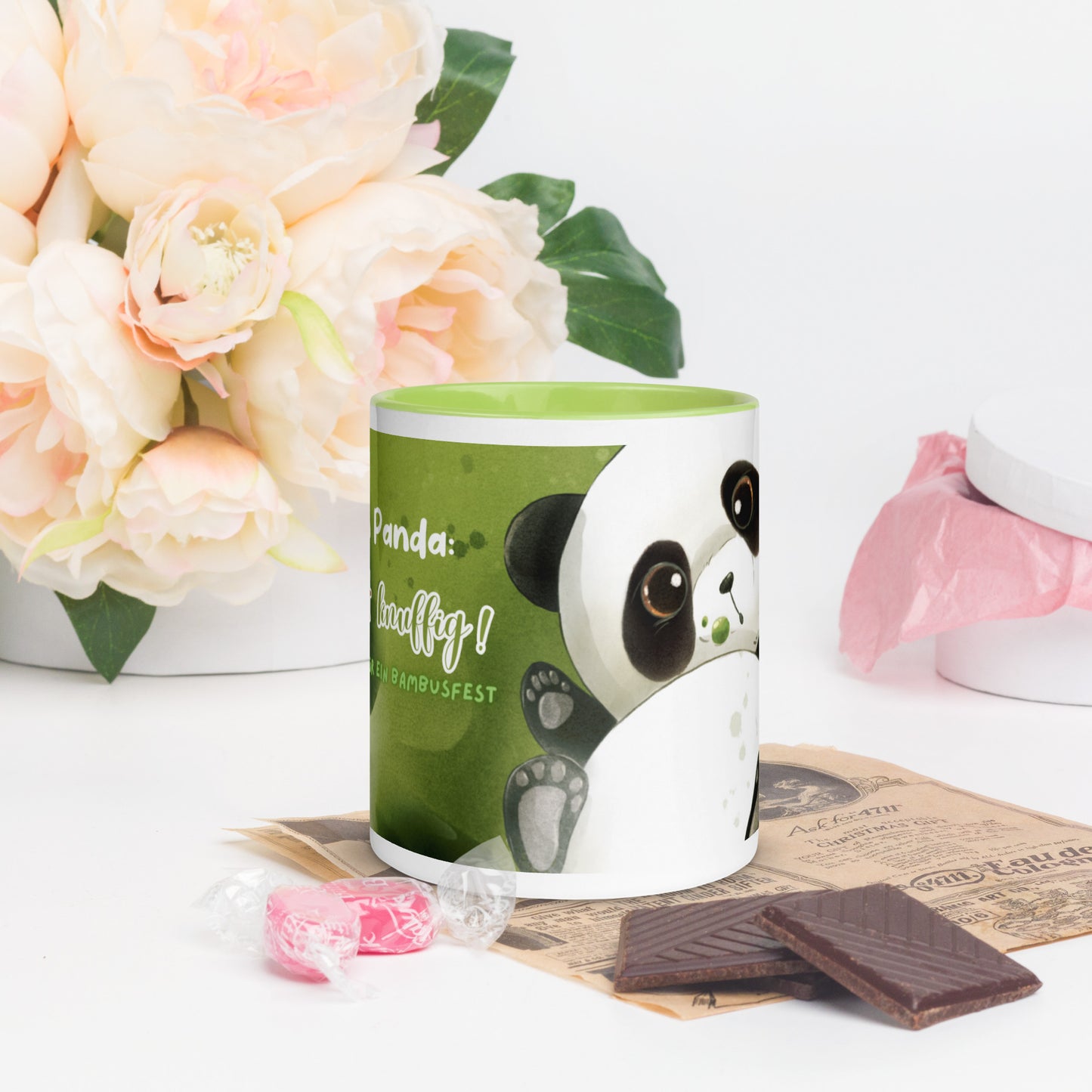 Tasse mit farbiger Innenseite